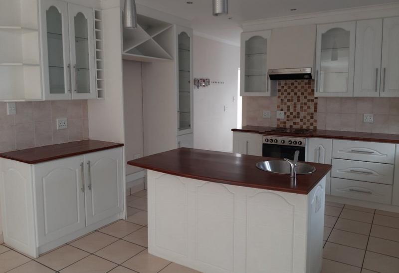 4 Bedroom Property for Sale in Blue Lagoon Western Cape